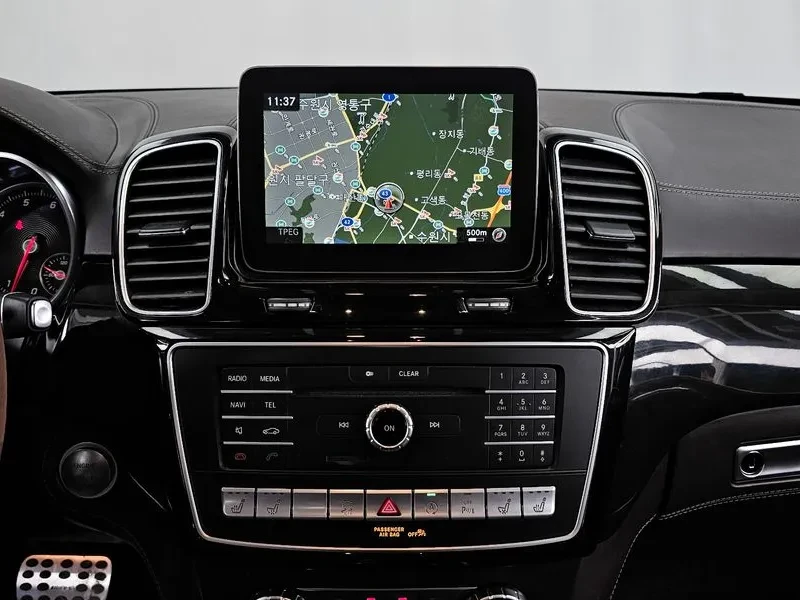 Mercedes-Benz GLS 500 4Matic, снимка 14 - Автомобили и джипове - 56068705