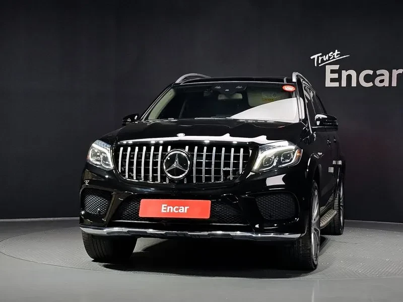 Mercedes-Benz GLS 500 4Matic, снимка 3 - Автомобили и джипове - 56068705