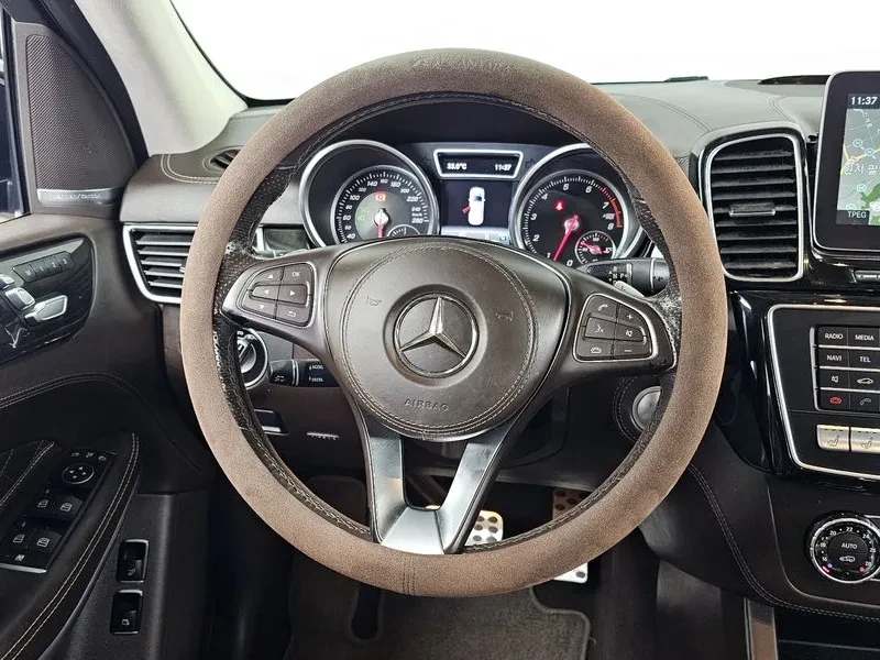Mercedes-Benz GLS 500 4Matic, снимка 13 - Автомобили и джипове - 56068705