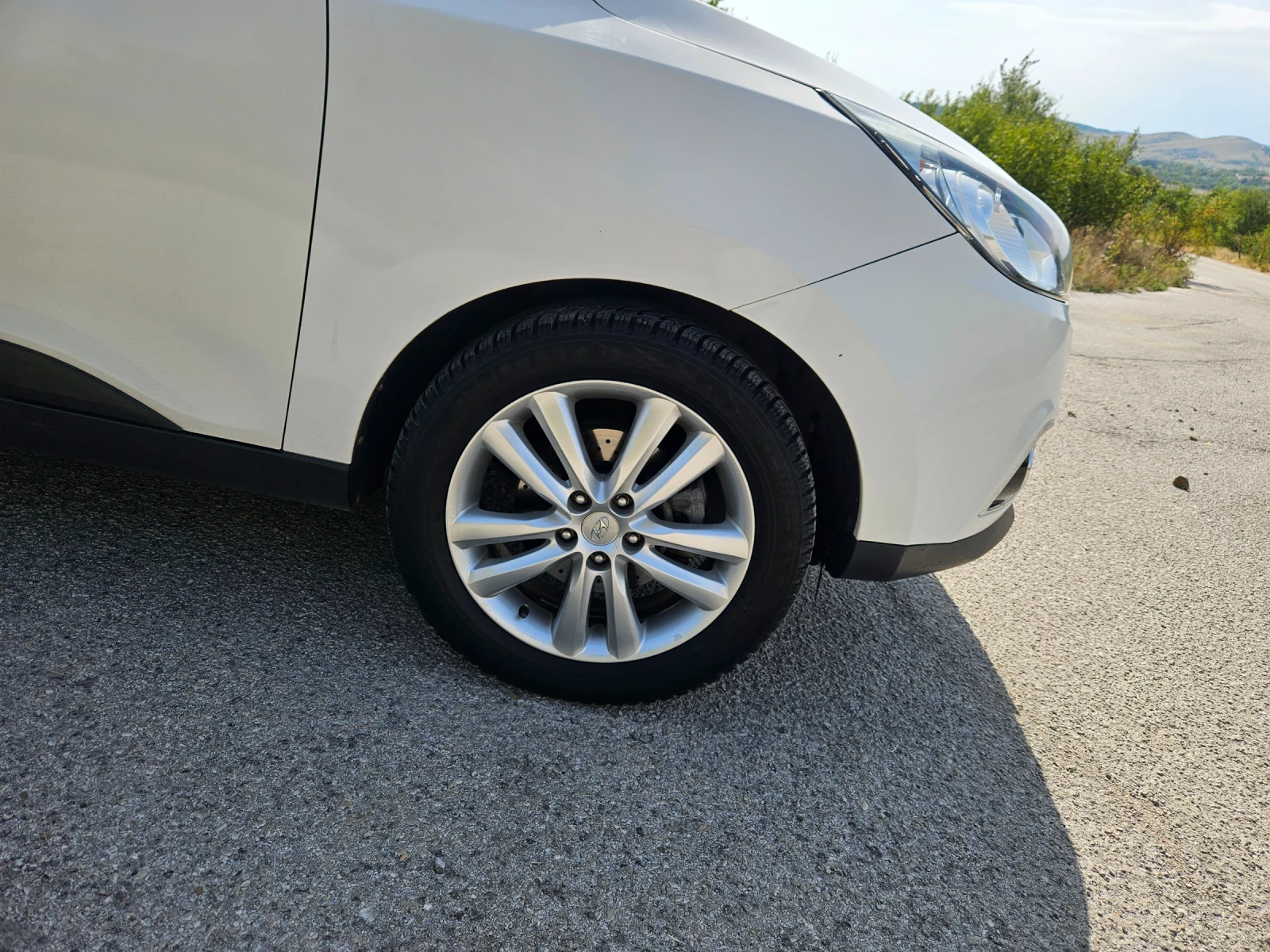 Hyundai IX35 2.0 CRDi 4x4 Навигация - изображение 9