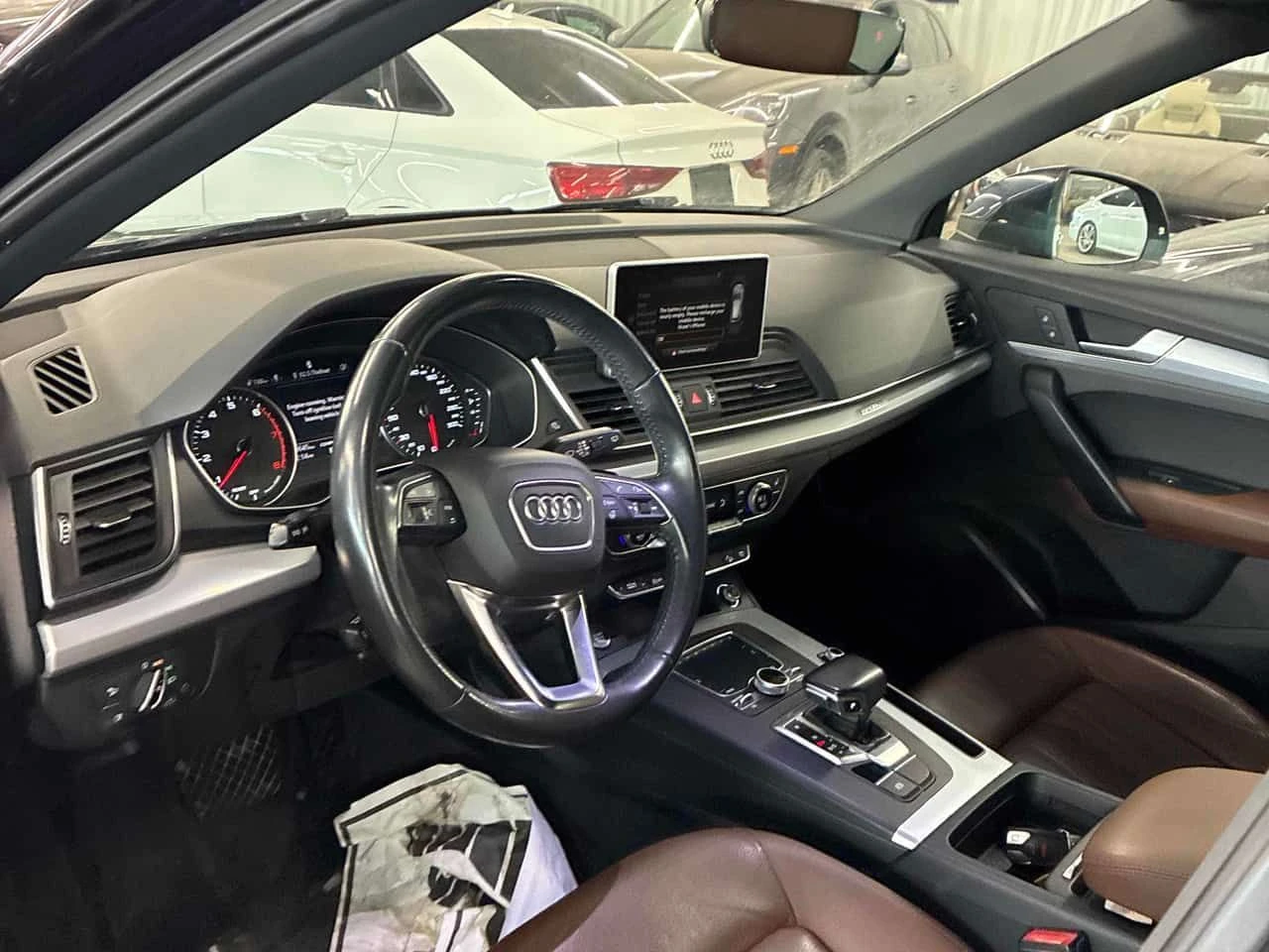 Audi Q5 * Progressiv * ПОДГРЕВИ* ПАНОРАМА* , снимка 5 - Автомобили и джипове - 53991501