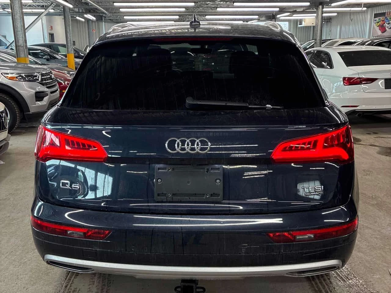 Audi Q5 * Progressiv * ПОДГРЕВИ* ПАНОРАМА* , снимка 4 - Автомобили и джипове - 53991501