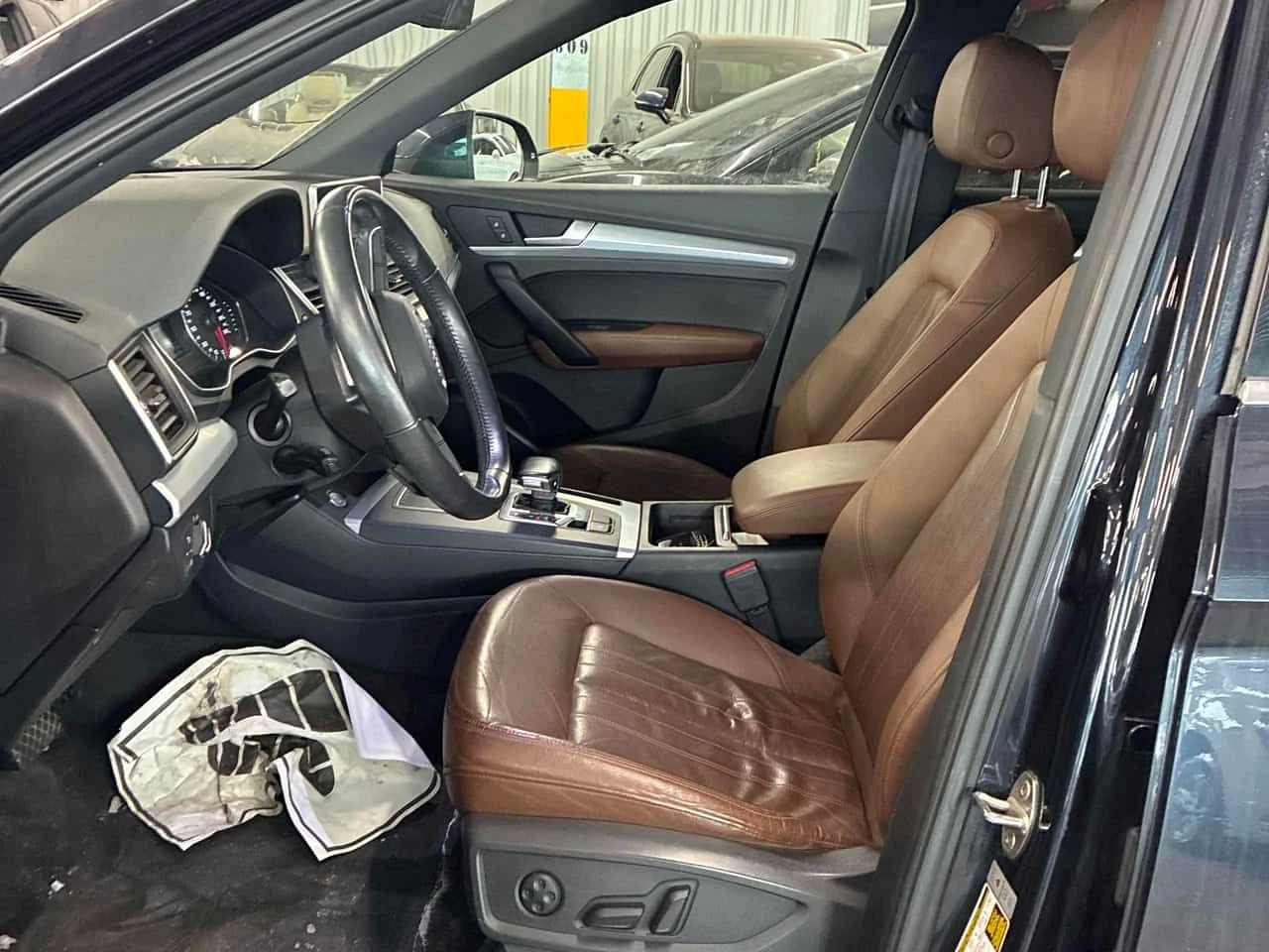 Audi Q5 * Progressiv * ПОДГРЕВИ* ПАНОРАМА* , снимка 12 - Автомобили и джипове - 53991501