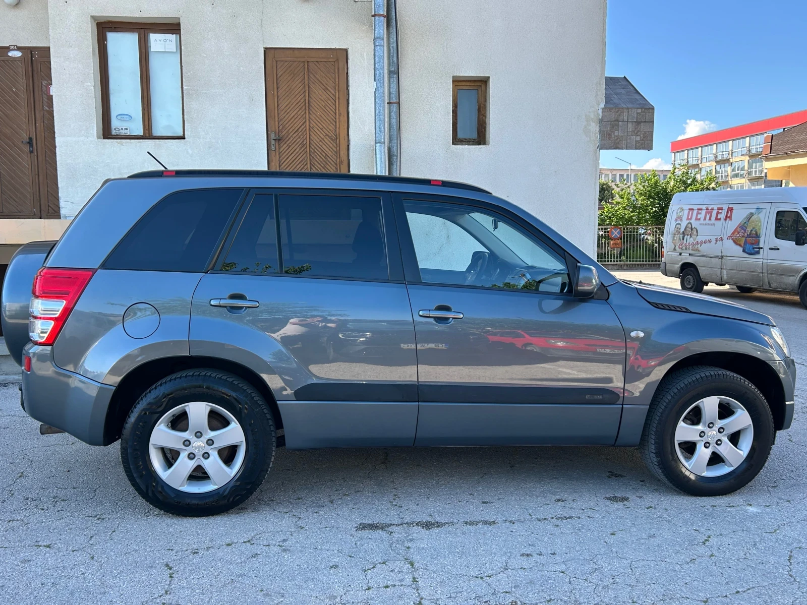 Suzuki Grand vitara 2.0i 140k.c. 4X4 , снимка 4 - Автомобили и джипове - 54691181