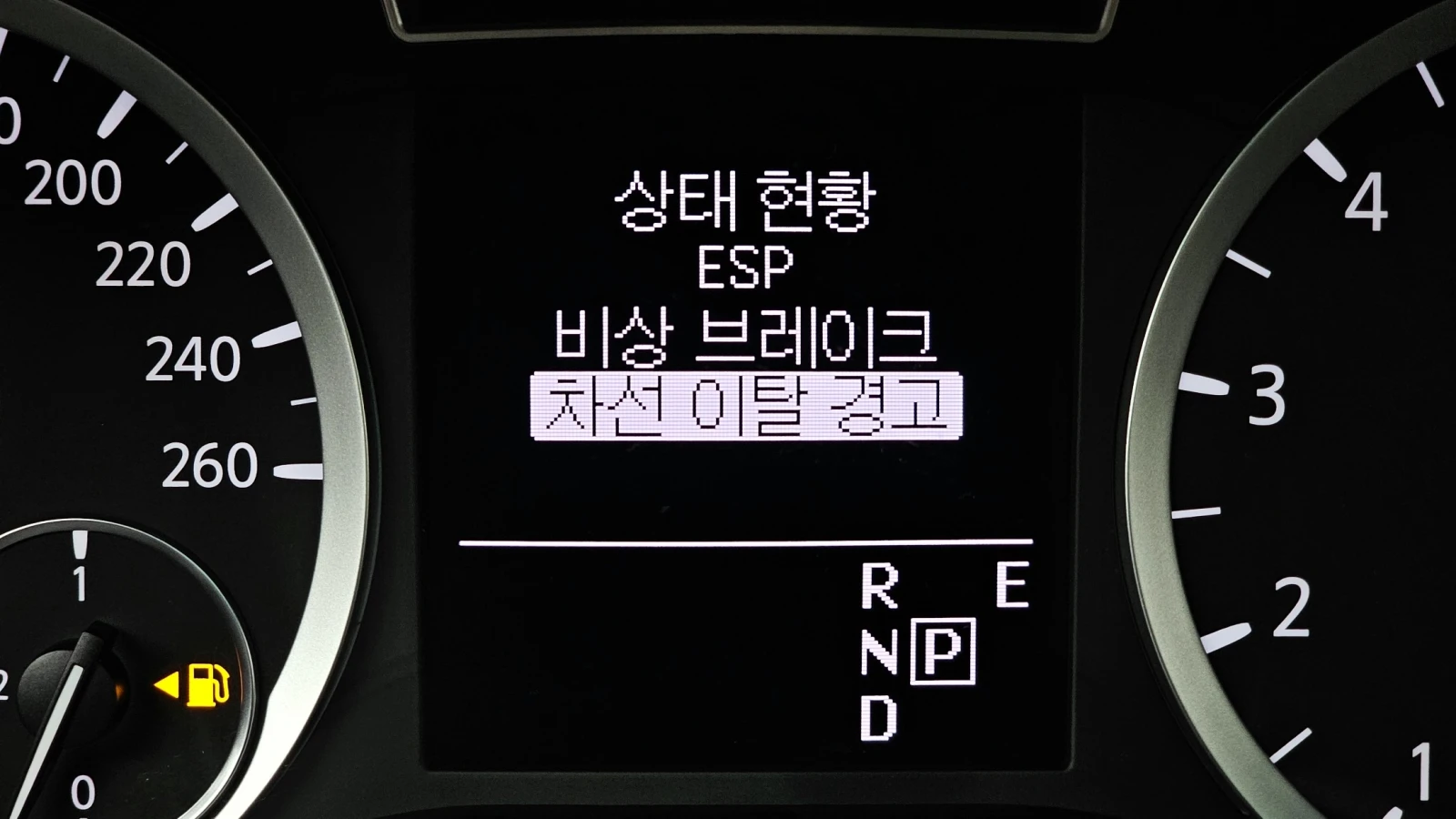 Infiniti Q30, снимка 15 - Автомобили и джипове - 54945230