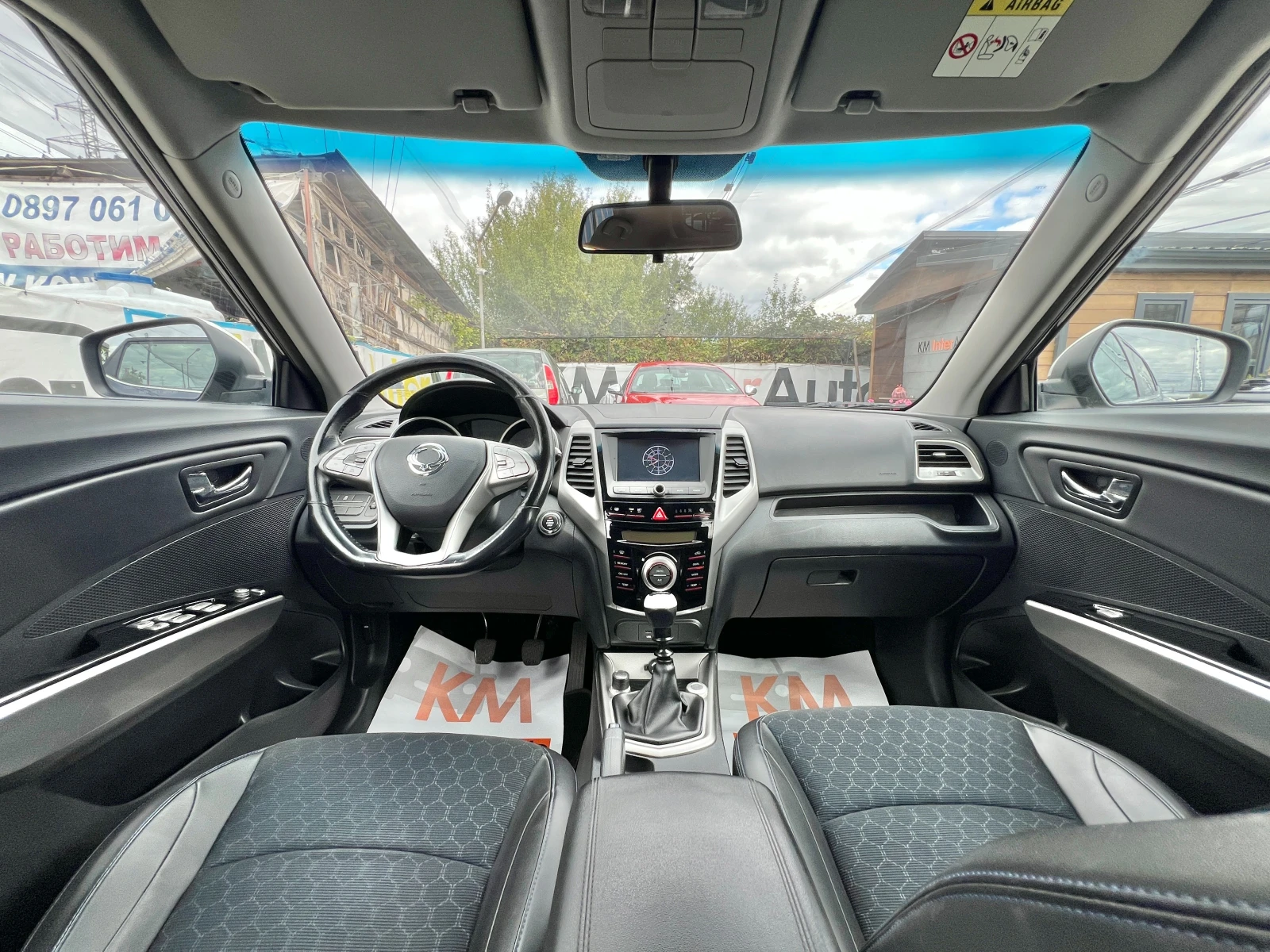 SsangYong Tivoli 1.6XDi EURO-6B/LED/NAVI/КАМЕРА/КОЖА/РЕАЛЕН ПРОБЕГ, снимка 17 - Автомобили и джипове - 55645841
