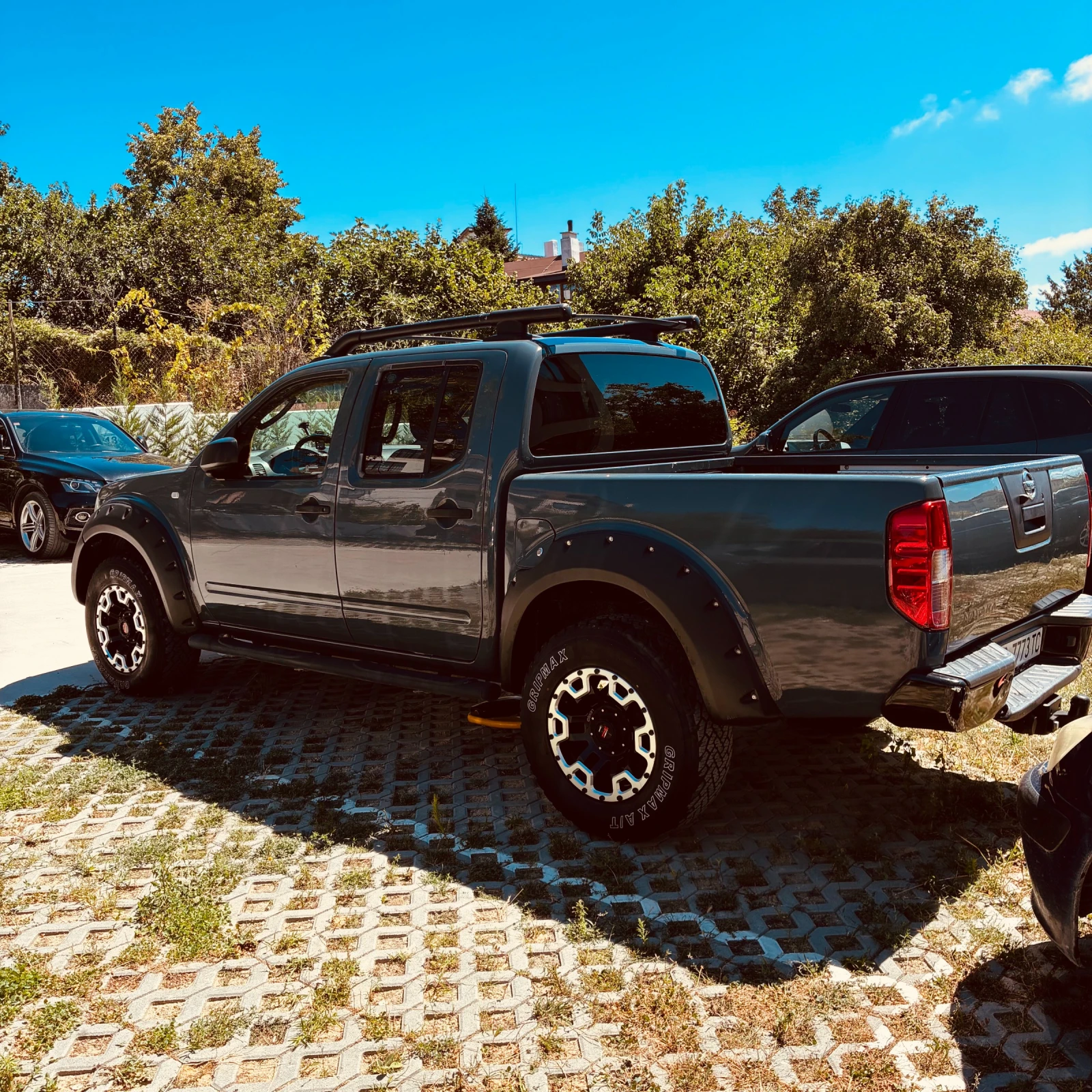 Nissan Navara, снимка 5 - Автомобили и джипове - 55785765
