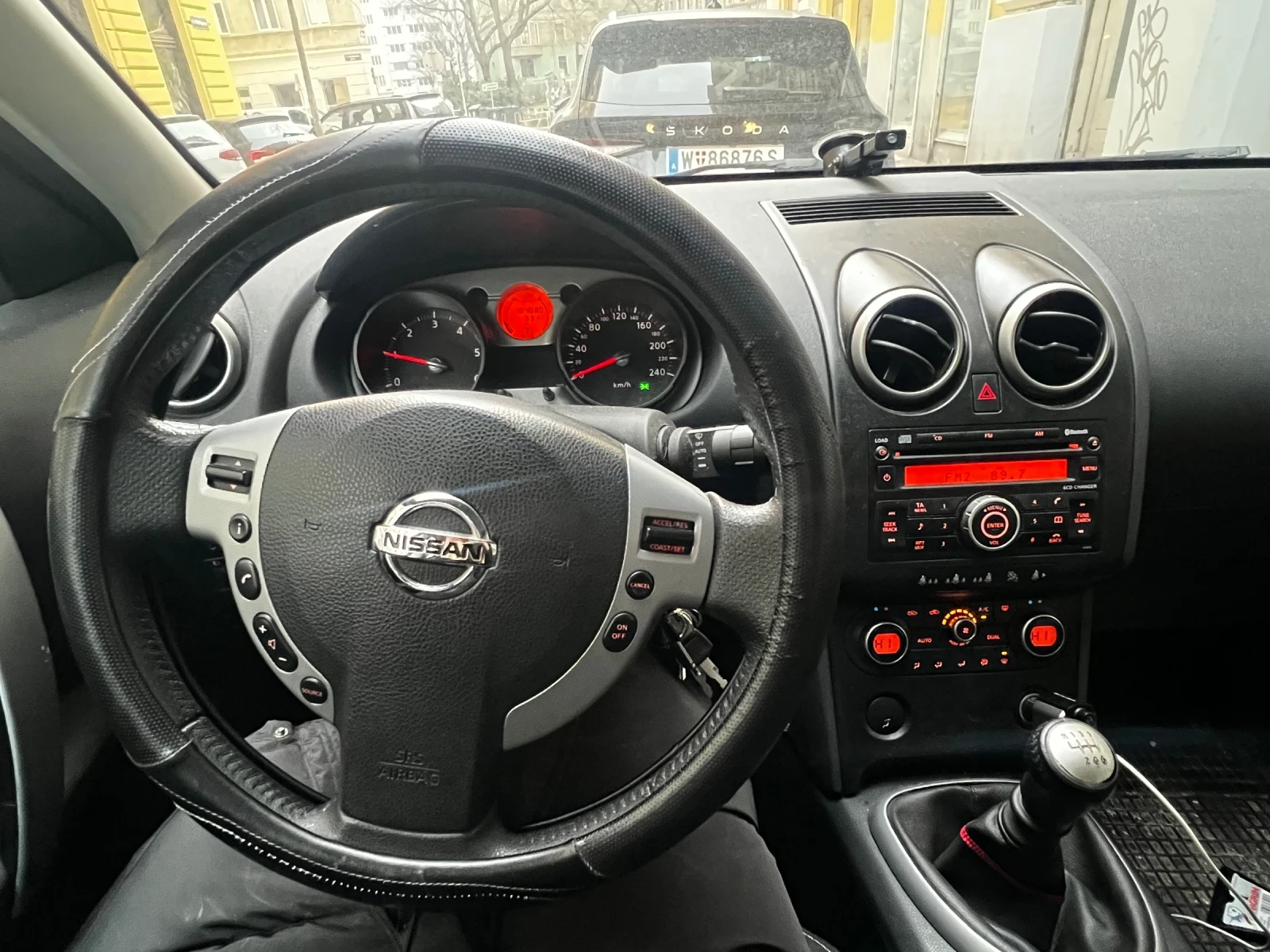 Nissan Qashqai, снимка 5 - Автомобили и джипове - 56109432