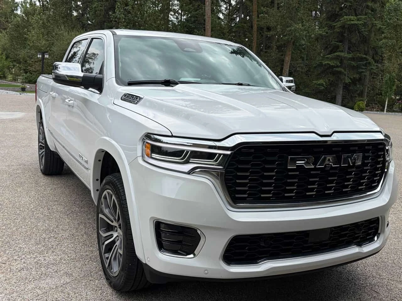 Dodge RAM 1500 * Tungsten * CARFAX * ��� ������������ ������ | Mobile.bg � ����������� 3