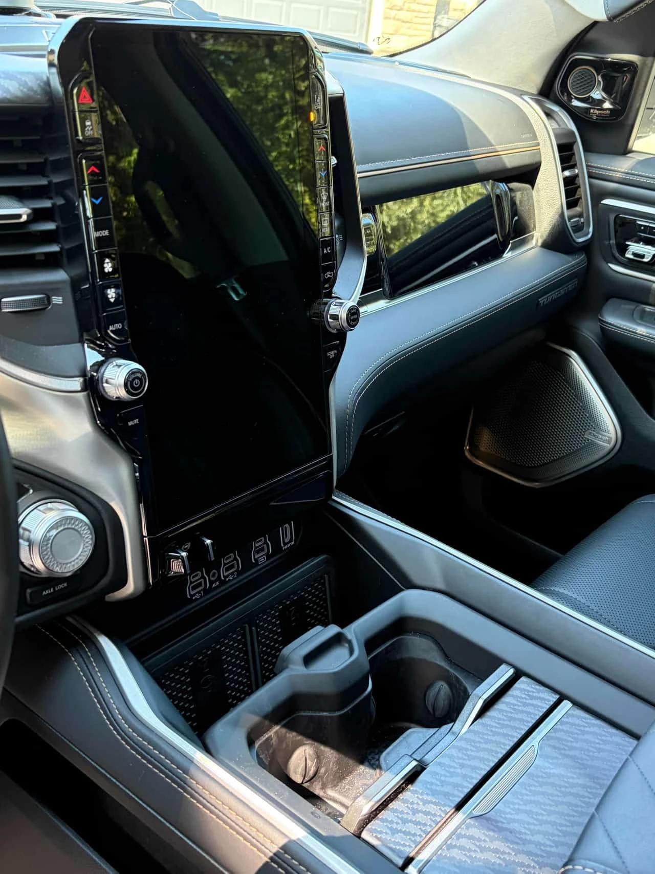 Dodge RAM 1500 * Tungsten * CARFAX * ��� ������������ ������ | Mobile.bg � ����������� 8
