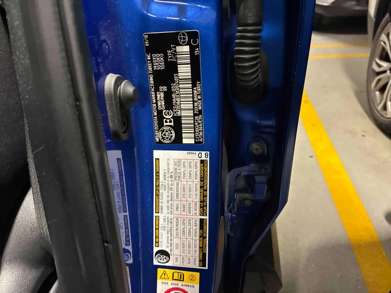 Toyota C-HR * FWD * CARFAX *  | Mobile.bg � ����������� 10