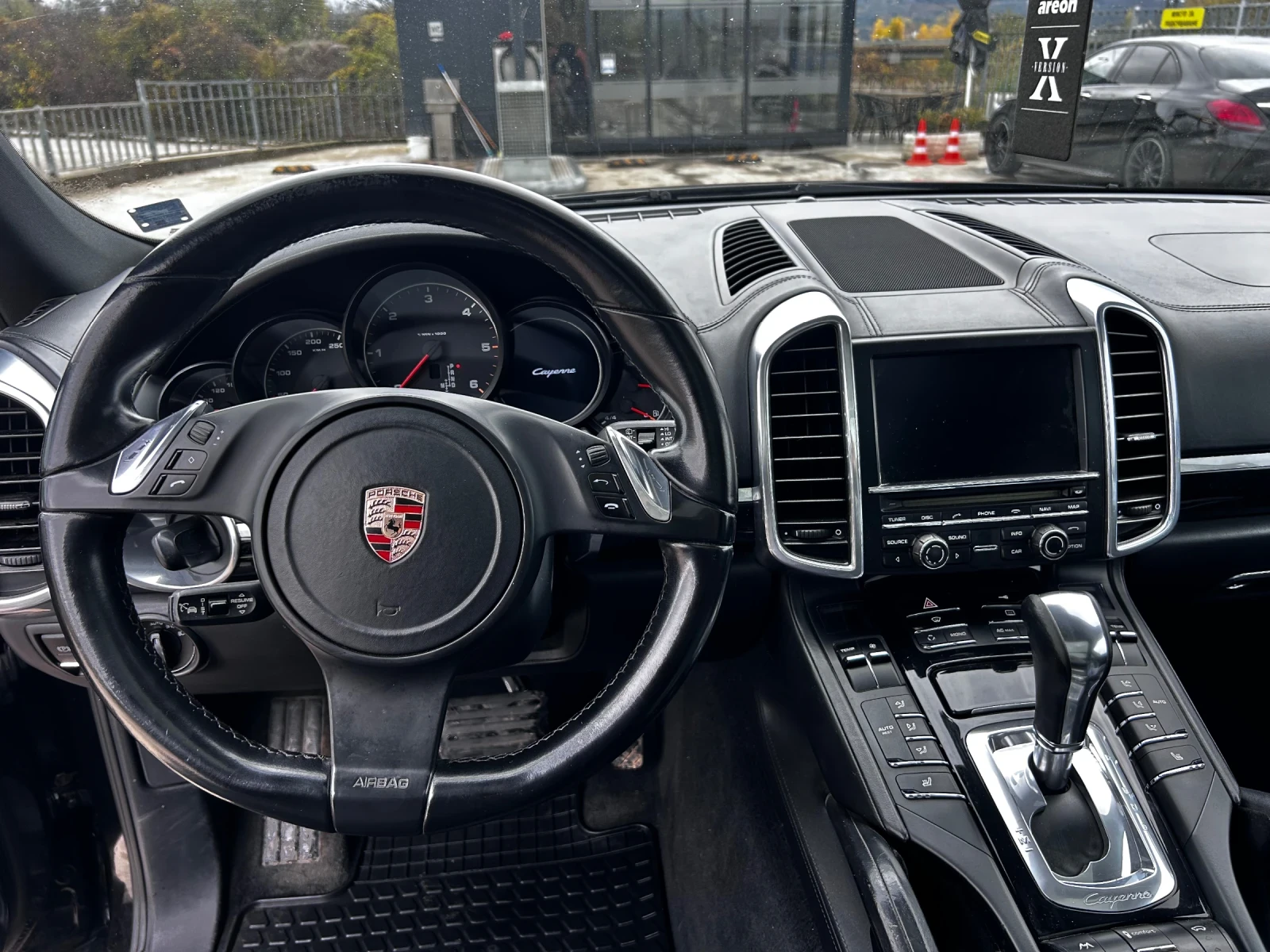 Porsche Cayenne 3.0 tdi, снимка 6 - Автомобили и джипове - 56747774