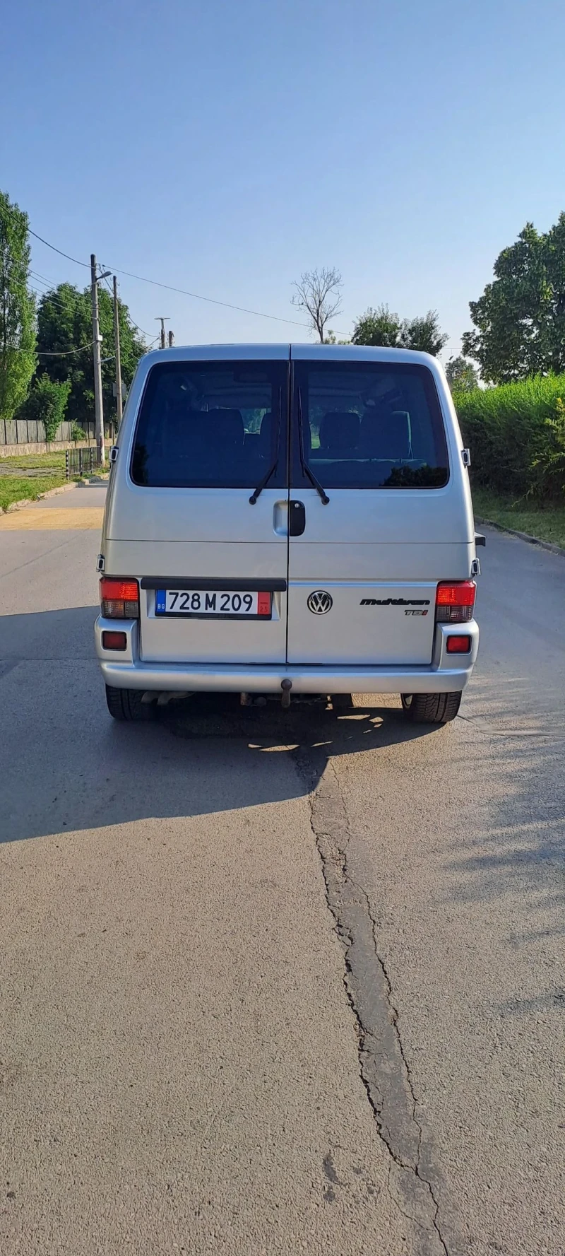 VW Multivan 2.5 Tdi 151к.с Вс.екстри Обслужен Германия , снимка 4 - Бусове и автобуси - 51356394