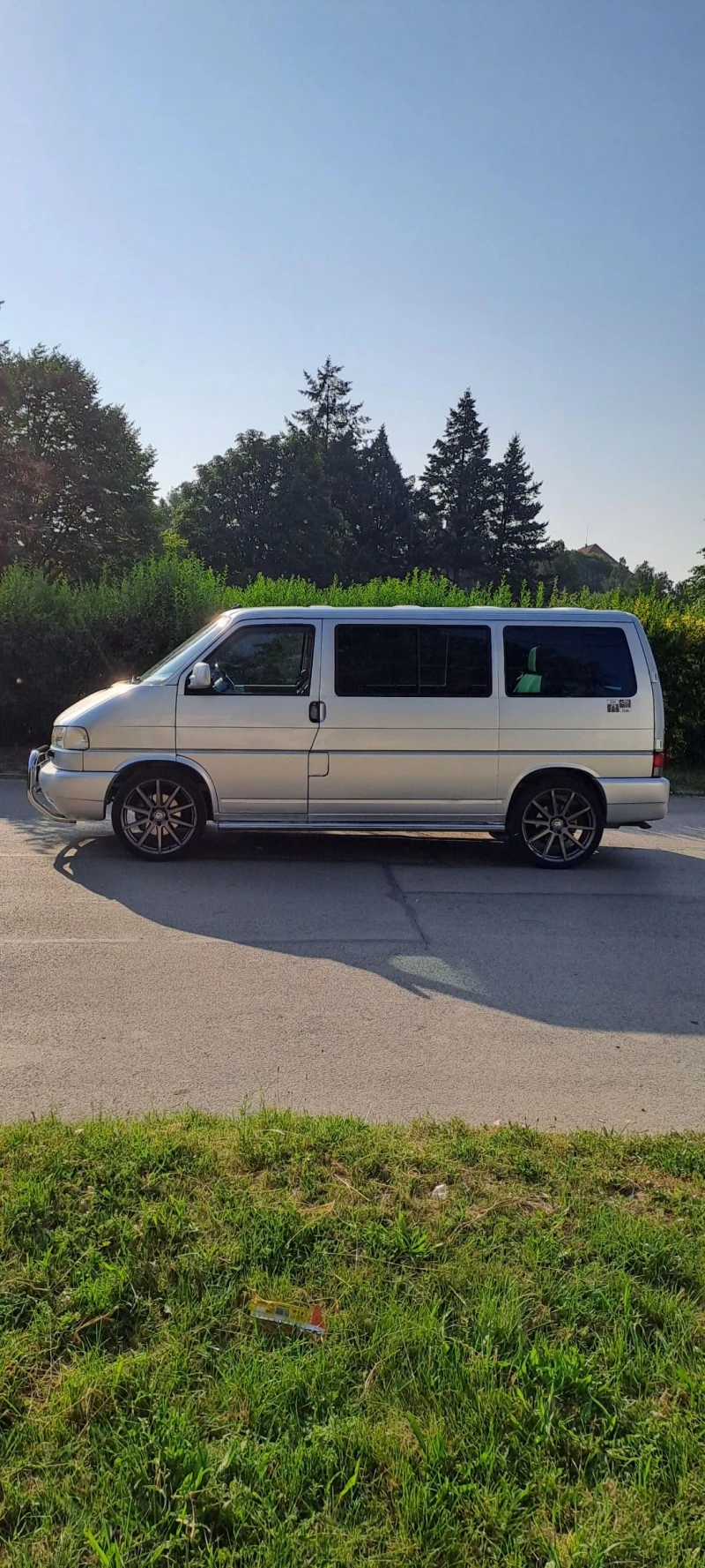 VW Multivan 2.5 Tdi 151к.с Вс.екстри Обслужен Германия , снимка 2 - Бусове и автобуси - 51356394