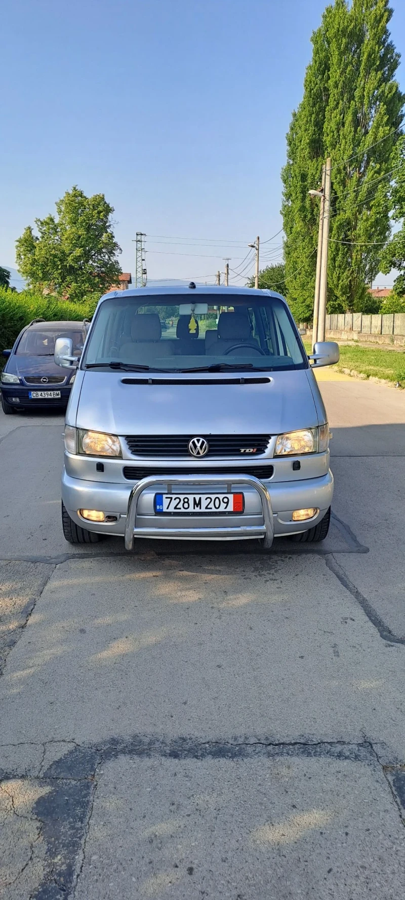 VW Multivan 2.5 Tdi 151к.с Вс.екстри Обслужен Германия , снимка 6 - Бусове и автобуси - 51356394