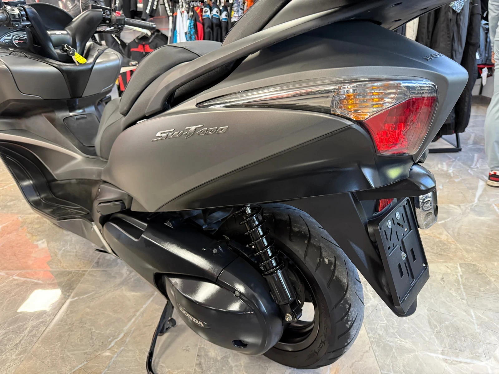 Honda Silver Wing 400ABS - изображение 9