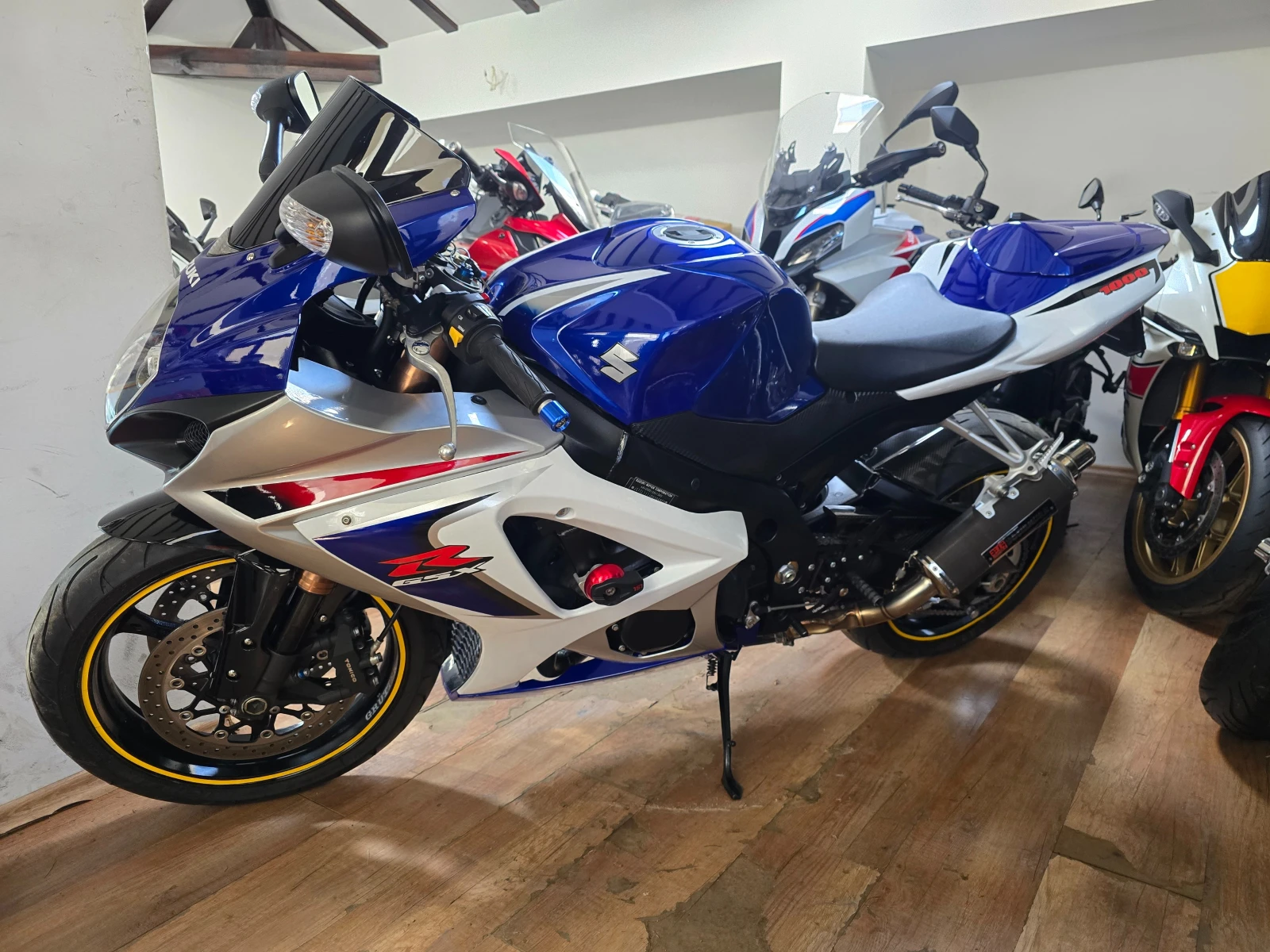 Suzuki Gsxr 1000 Youshimura!!1 15400км!!!!, снимка 2 - Мотоциклети и мототехника - 54141439