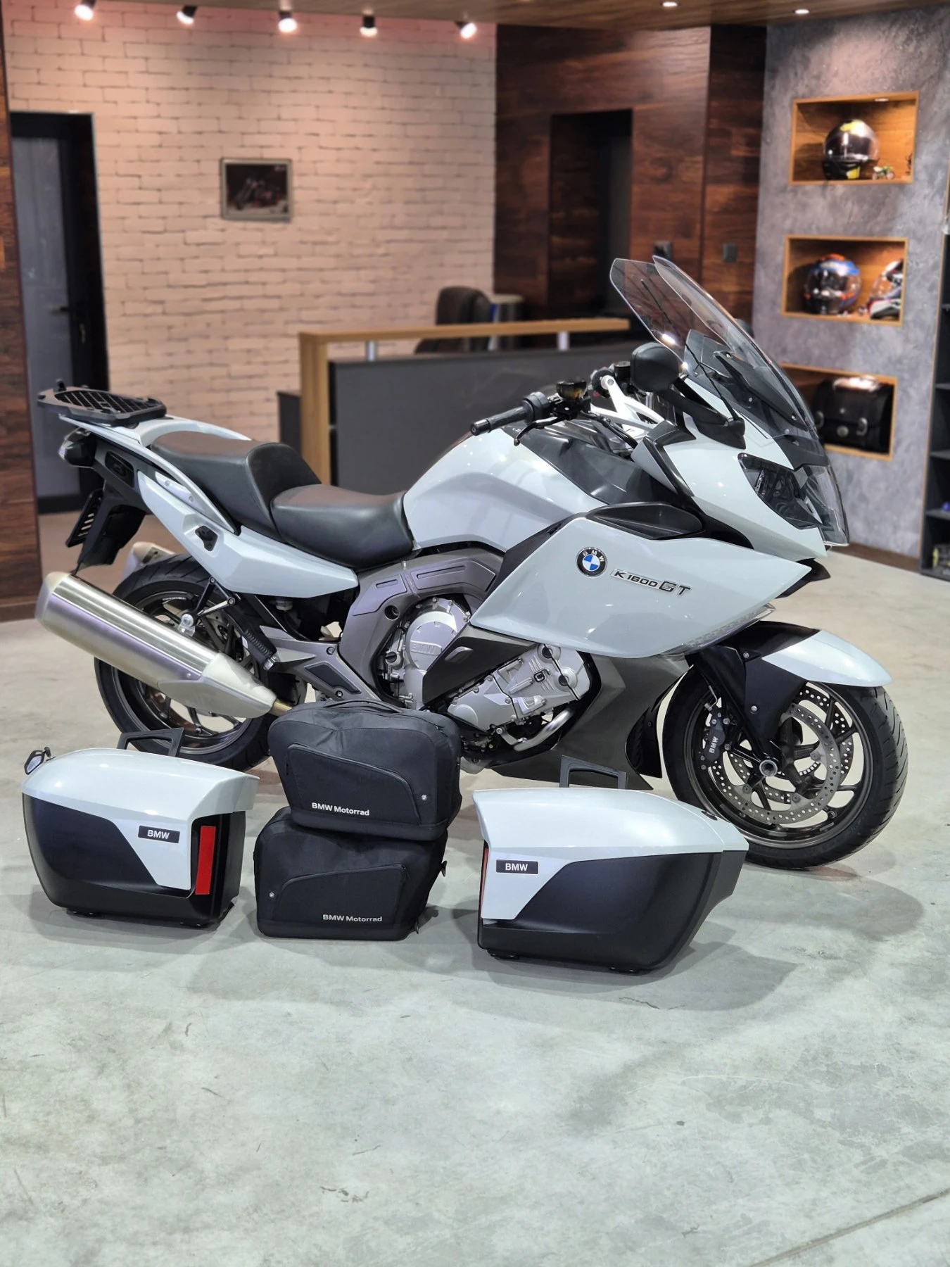 BMW K 1600 GT ABS TC Нов внос от ШВЕЙЦАРИЯ!!!, снимка 15 - Мотоциклети и мототехника - 55002963