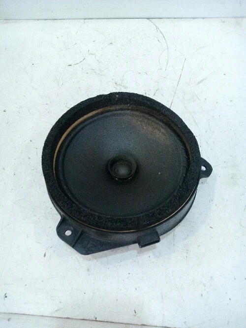 тонколона Субару Форестър предна дясна