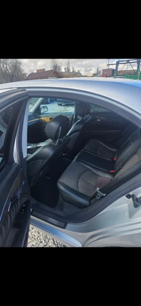 Mercedes-Benz E 220 Avangard, снимка 8