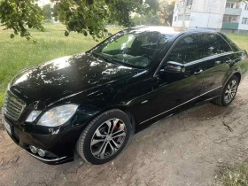 Mercedes-Benz E 300, снимка 1