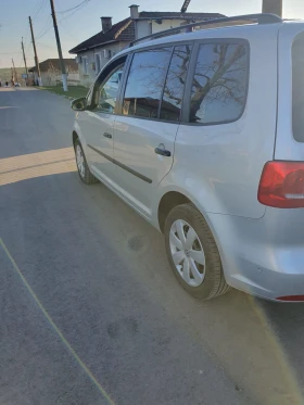 VW Touran DSG Tdi, 5 местен, 2 комплекта гуми с джанти - 6700 € / 13104.06 лв. - 59357465 3