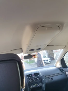 VW Touran DSG Tdi, 5 местен, 2 комплекта гуми с джанти - 6700 € / 13104.06 лв. - 59357465 6