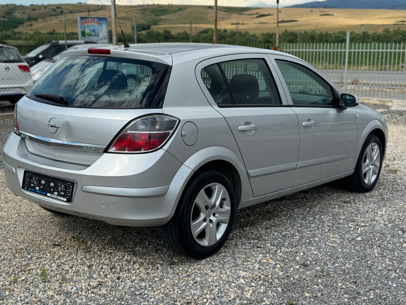 Opel Astra 1.3CDTI* ECOFLEX* , снимка 4 - Автомобили и джипове - 46433411
