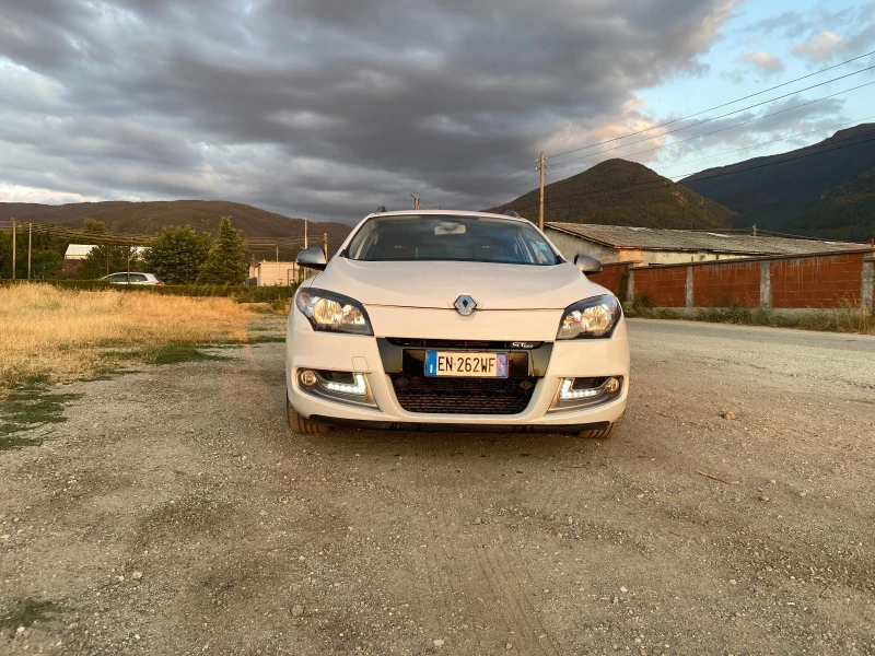 Renault Megane 1.2tce, снимка 3 - Автомобили и джипове - 47058032