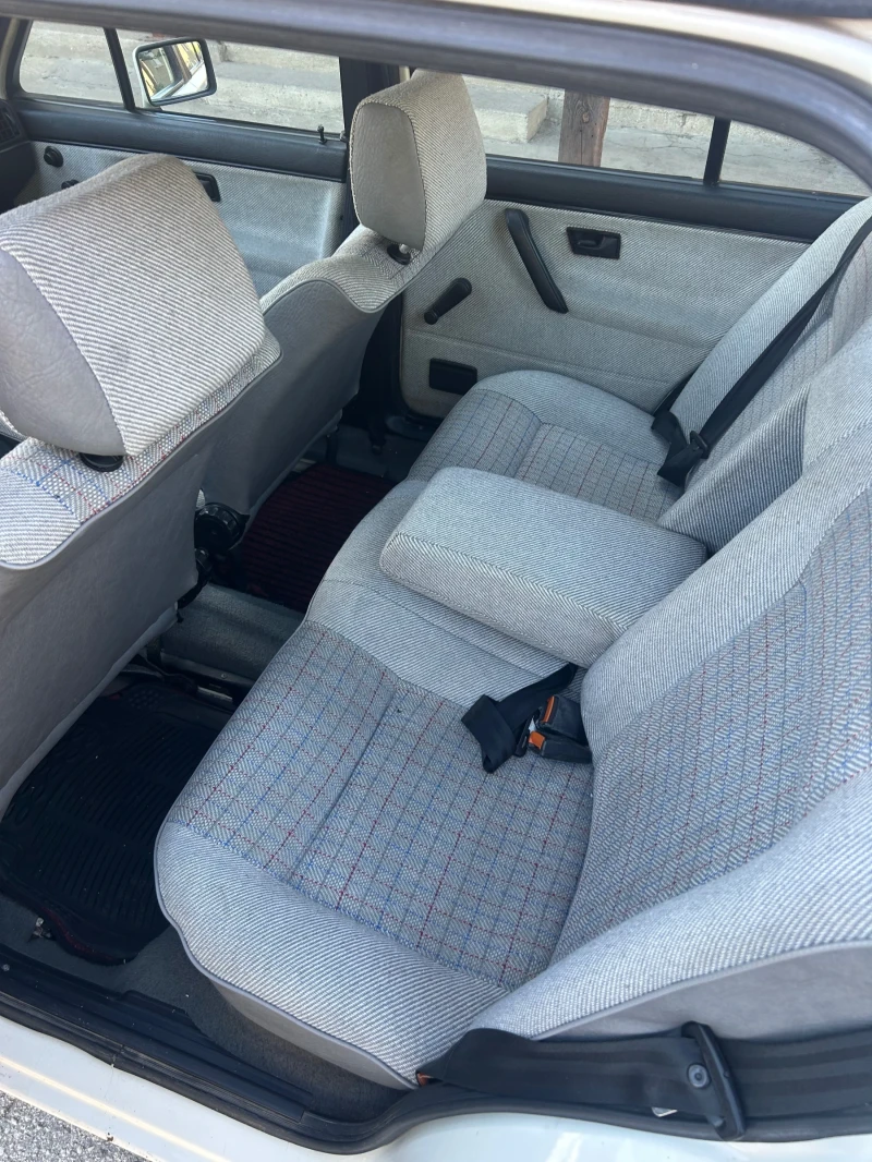 VW Jetta, снимка 11 - Автомобили и джипове - 52743915