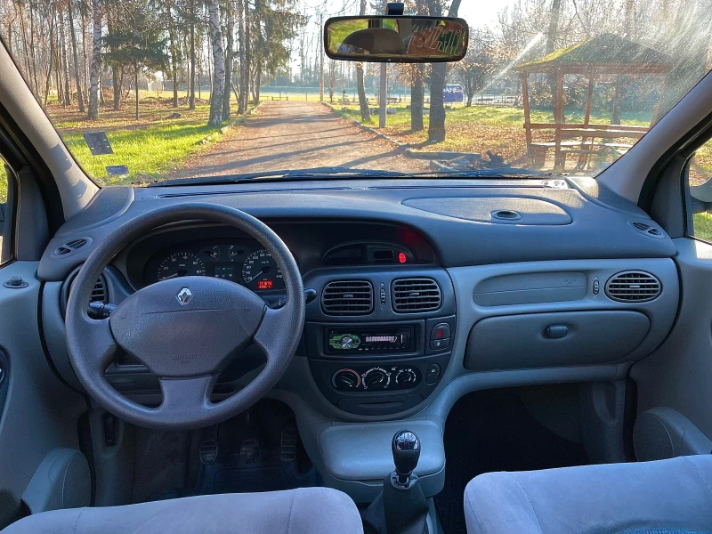 Renault Scenic 1.9 dti, снимка 9 - Автомобили и джипове - 48388925