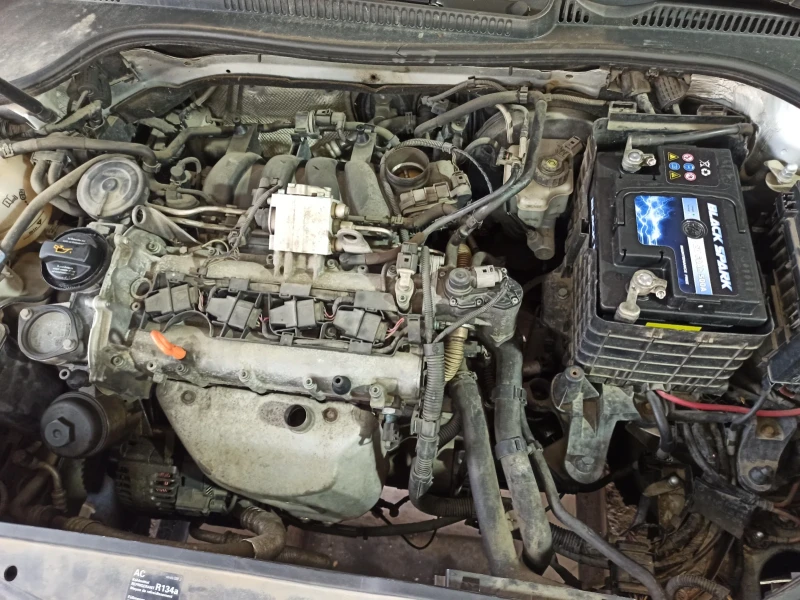 VW Golf 1.4 fsi 90k, снимка 16 - Автомобили и джипове - 50491837