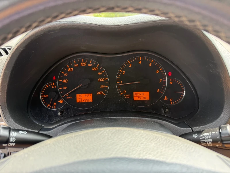 Toyota Avensis 1.8VVTI, снимка 13 - Автомобили и джипове - 51177350