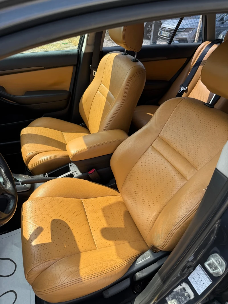 Toyota Avensis 1.8VVTI, снимка 10 - Автомобили и джипове - 51177350