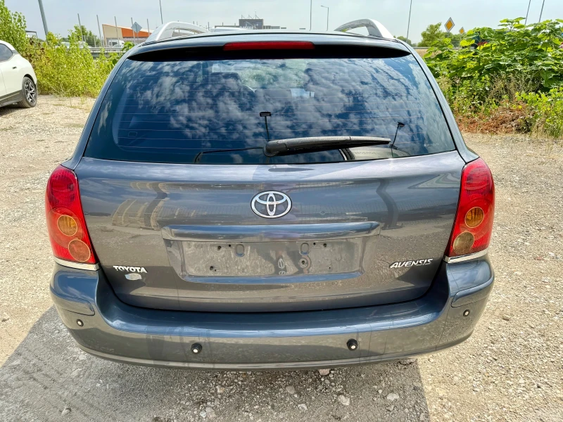 Toyota Avensis 1.8VVTI, снимка 4 - Автомобили и джипове - 51177350