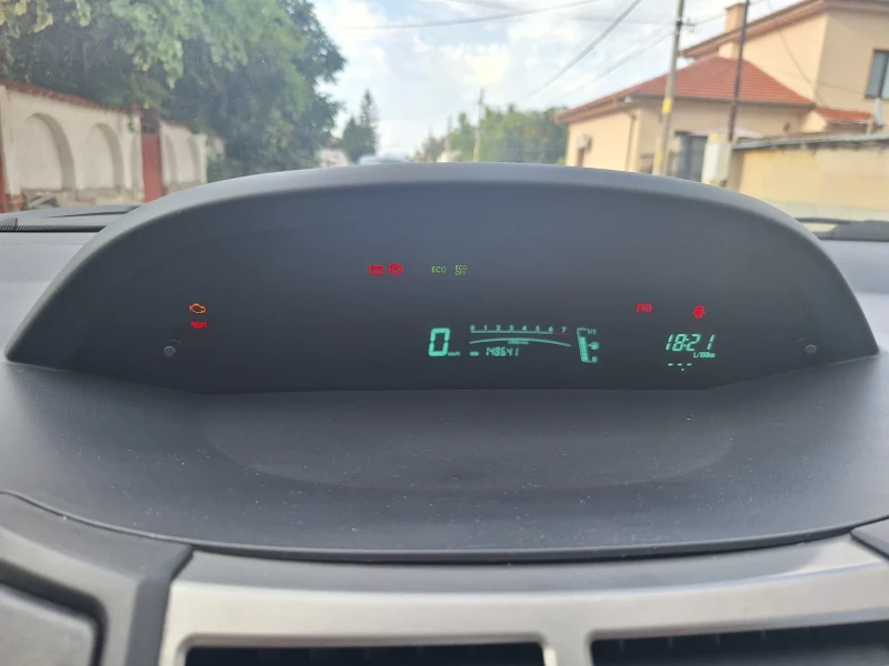 Toyota Auris, снимка 3 - Автомобили и джипове - 52590591