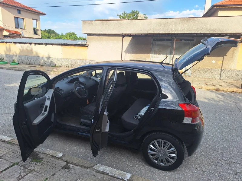 Toyota Auris, снимка 4 - Автомобили и джипове - 52590591