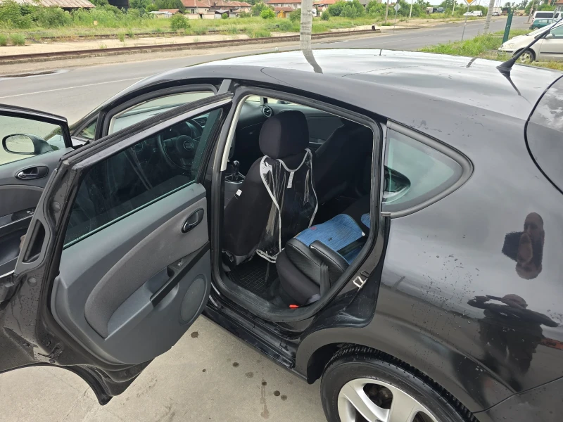 Seat Leon, снимка 9 - Автомобили и джипове - 52809640