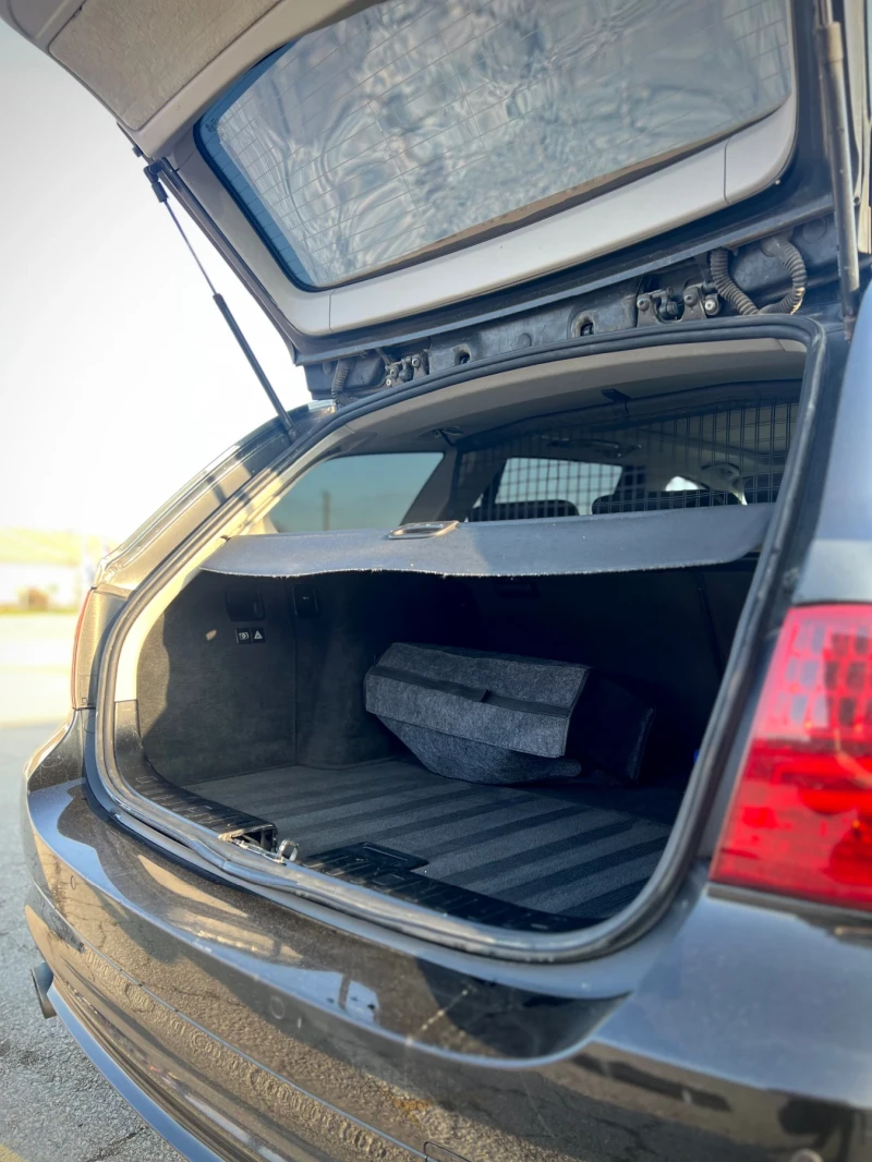 BMW 320 320D FACELIFT, снимка 10 - Автомобили и джипове - 52860574