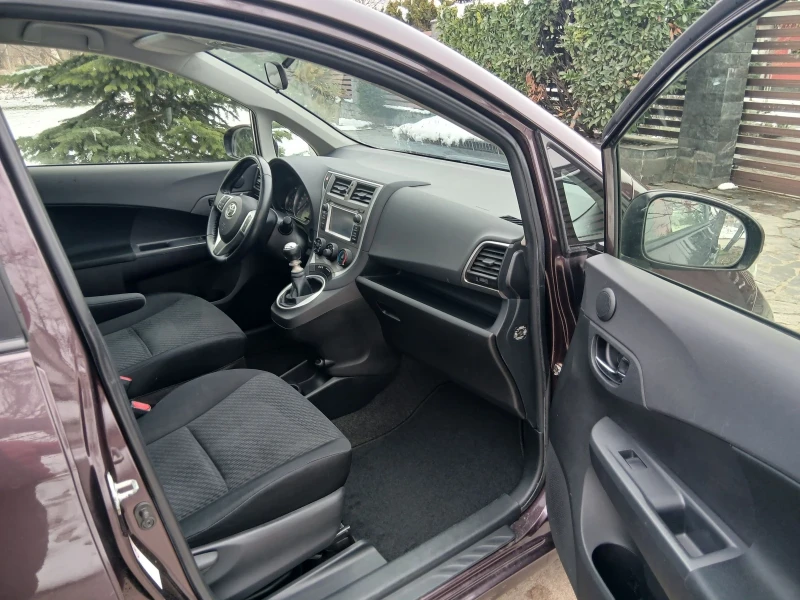 Toyota Verso S, снимка 9 - Автомобили и джипове - 53338159