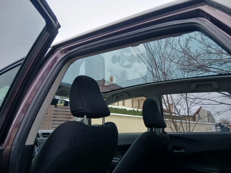 Toyota Verso S, снимка 12 - Автомобили и джипове - 53338159