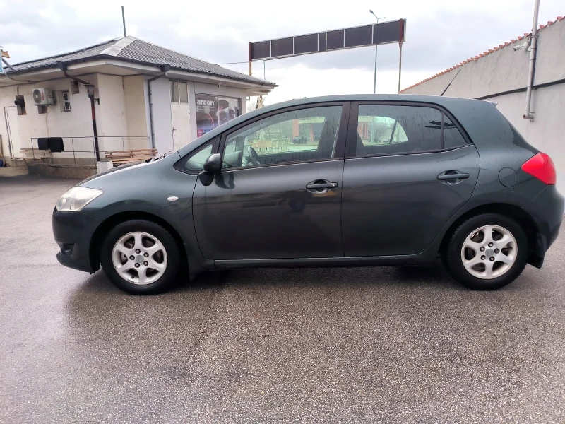 Toyota Auris 1.4 Бензин-Газ, снимка 4 - Автомобили и джипове - 53483081