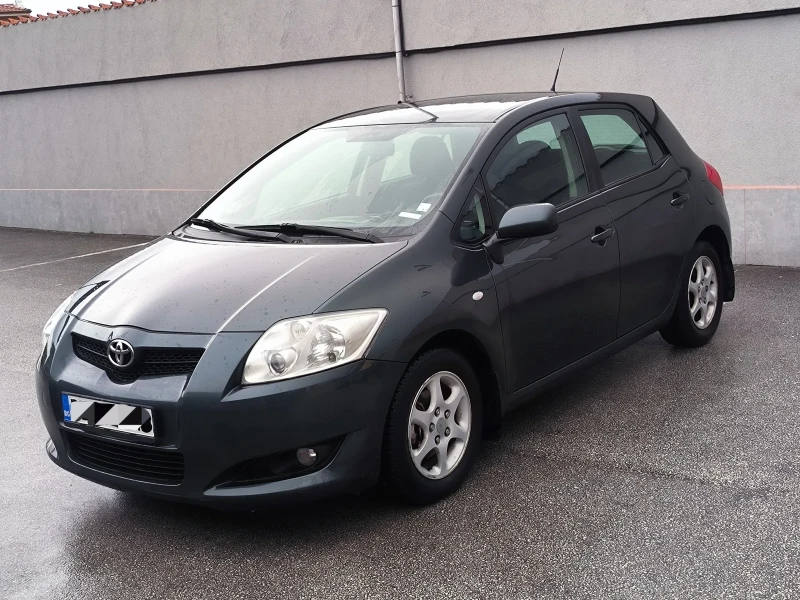 Toyota Auris 1.4 Бензин-Газ, снимка 3 - Автомобили и джипове - 53483081