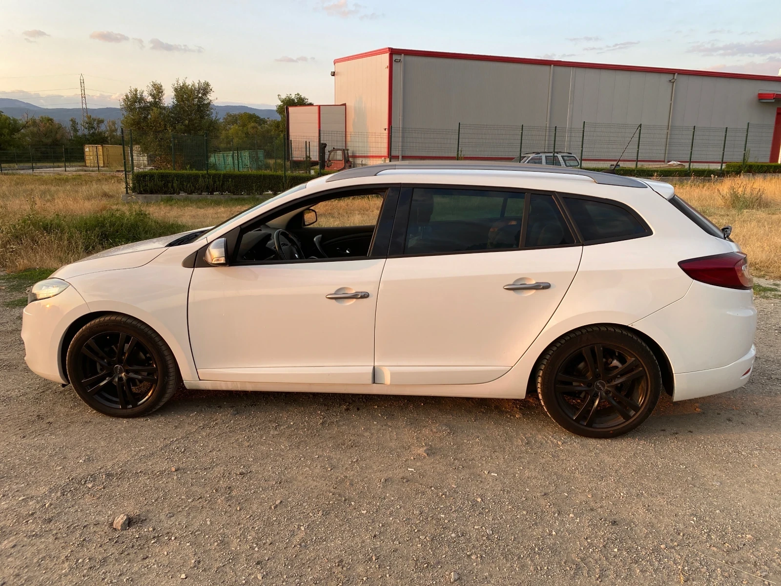 Renault Megane 1.2tce - изображение 8