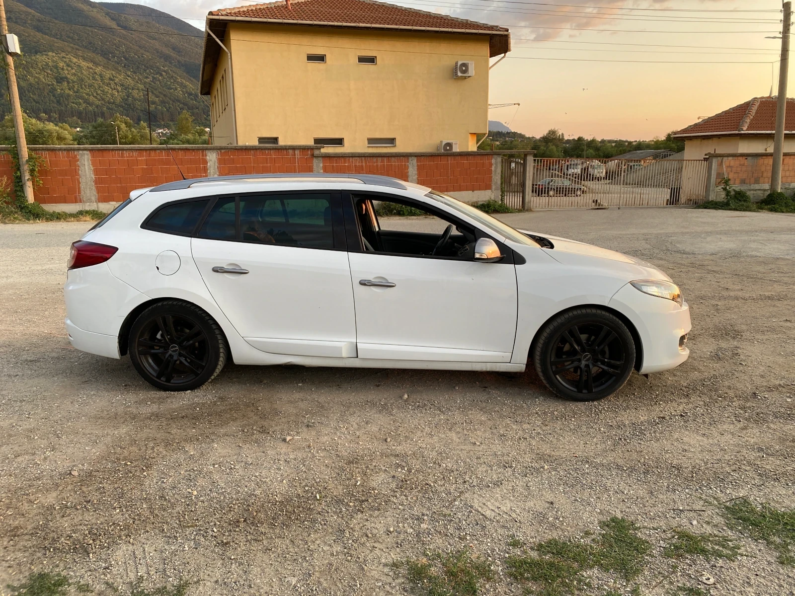 Renault Megane 1.2tce - изображение 5