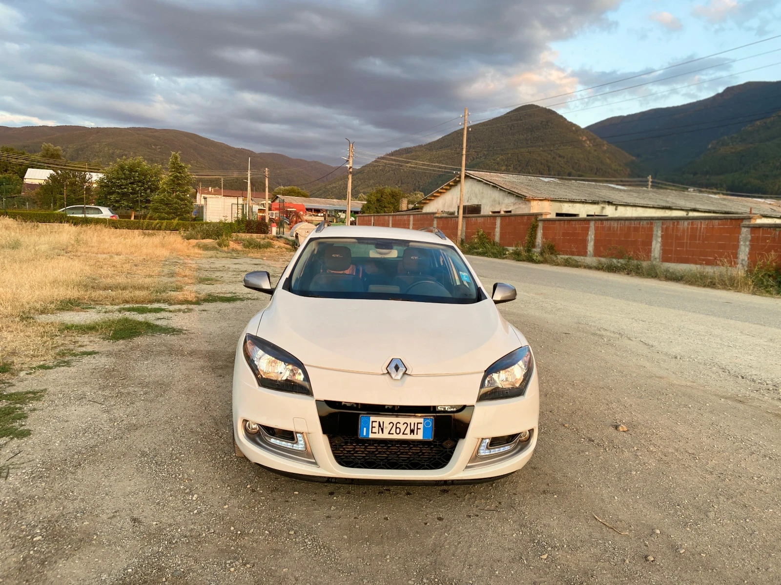 Renault Megane 1.2tce - изображение 2