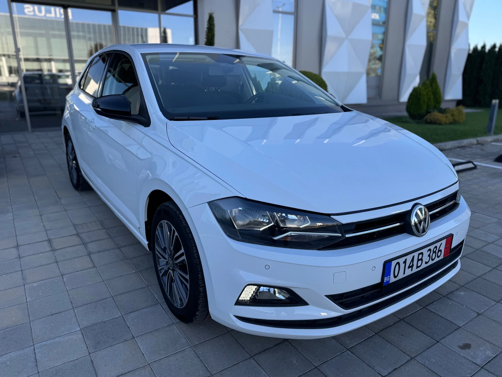 VW Polo NAVI LED DISTRONIC  60000км!!! EURO6 FULL - изображение 2