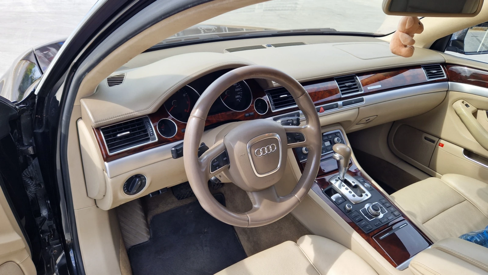 Audi A8 Long - изображение 8