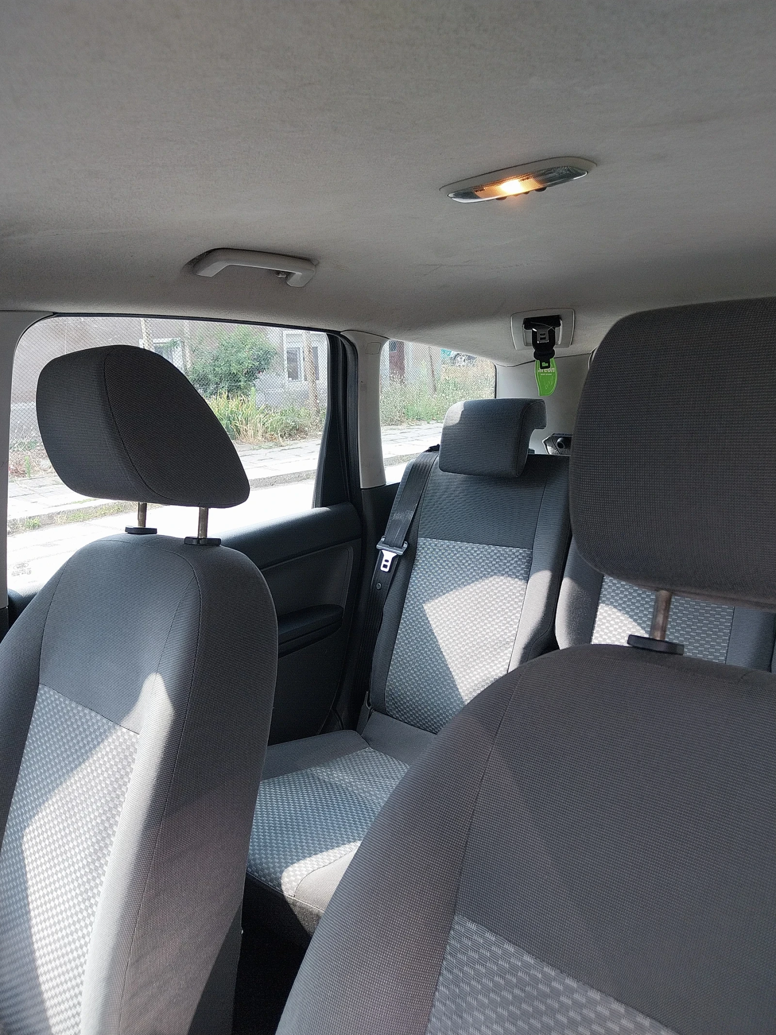 Ford C-max 1.6 DCI - изображение 10