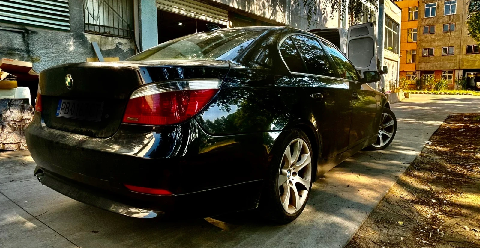 BMW 520  - изображение 6